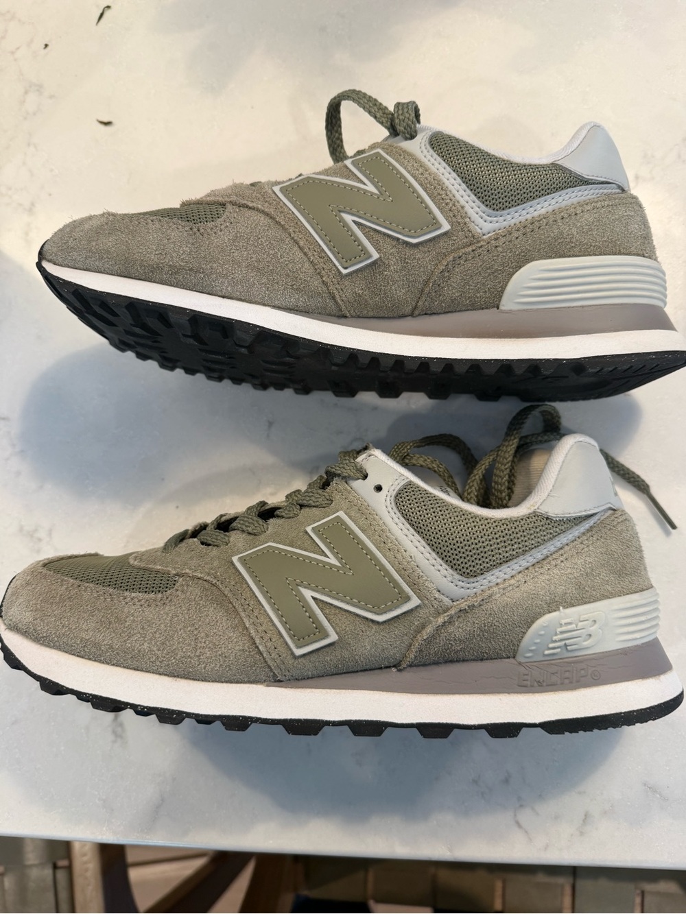 New Balance Men’s Olive Green and White Retro Runner Sneakers